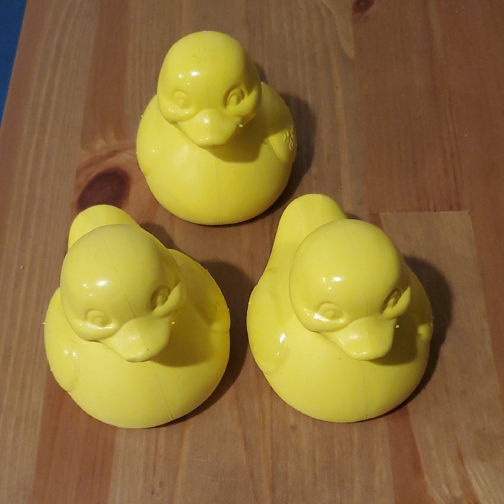 3 CelebriDucks The Good Duck Rubber Duckie Toys
